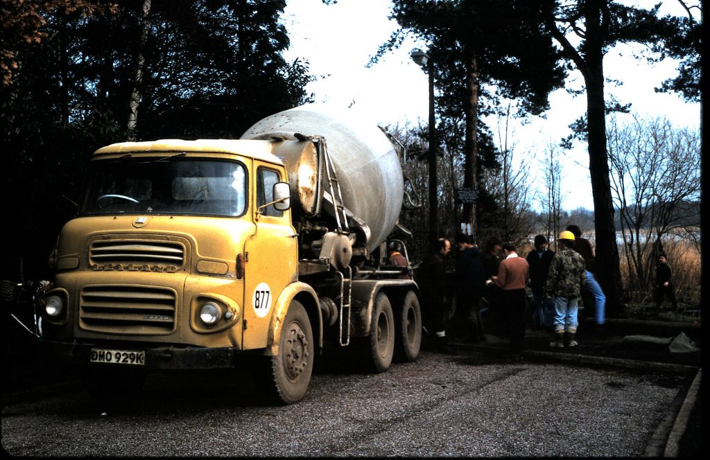 Building the Chestnut Grove Jetty 40th Celebrations Fleet Pond Society
